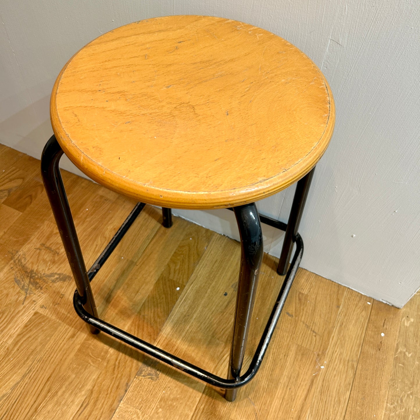 Steel & wood round stool