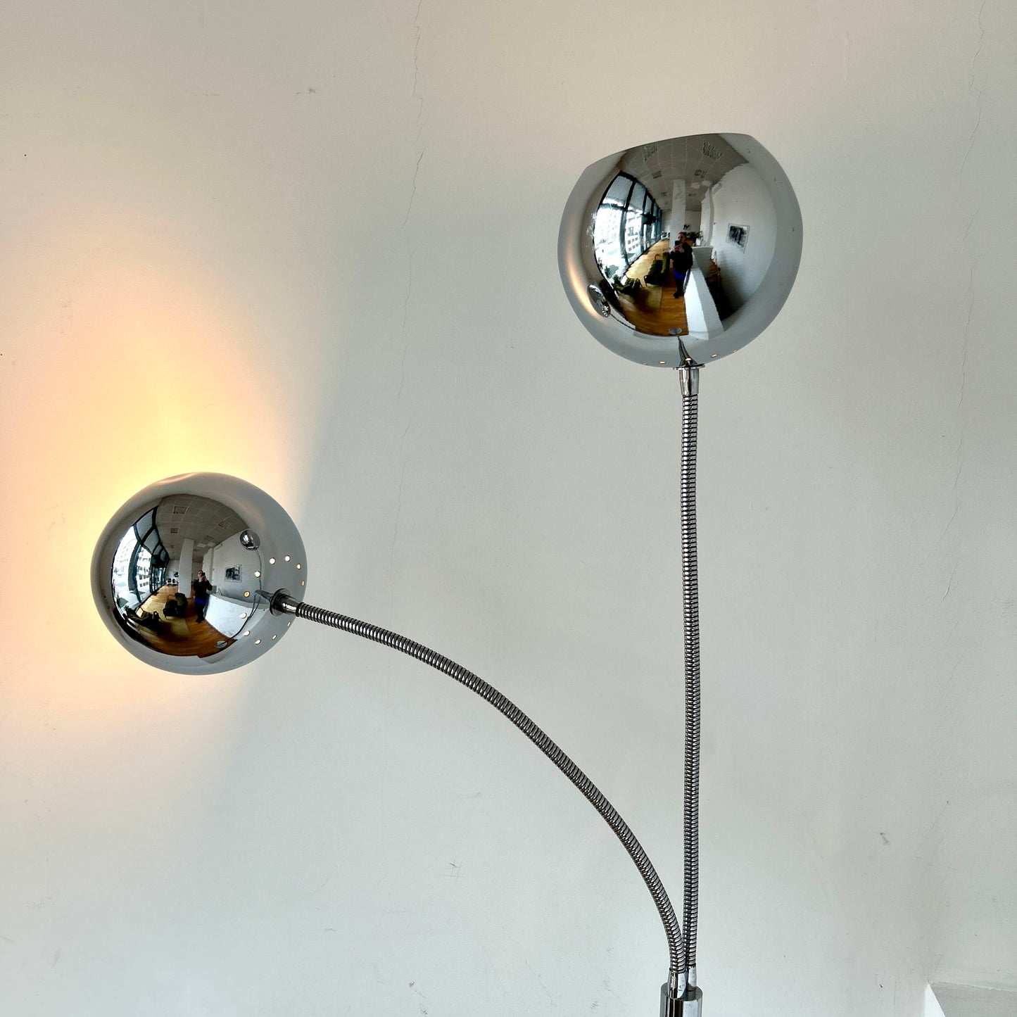 Anticandomic - Vintage 1970s chrome floor light