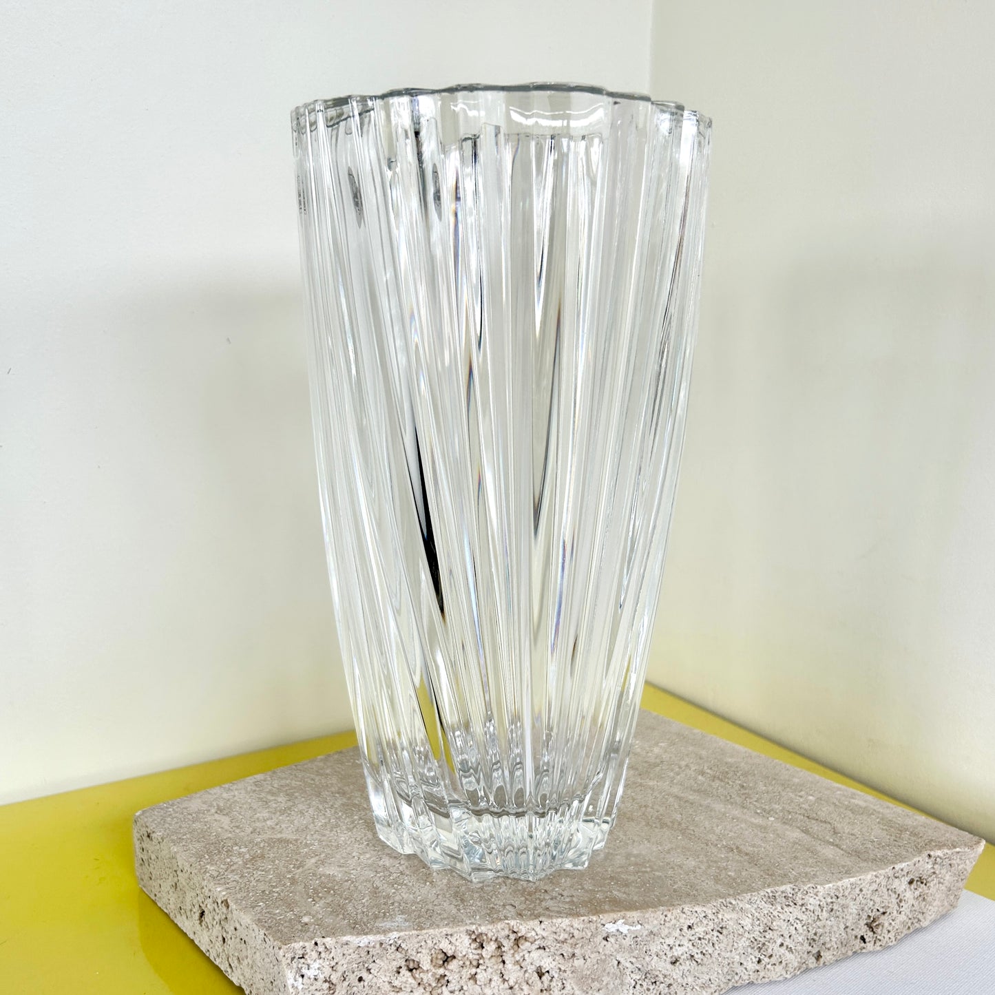 Ctrisal d'Arques, French lead crystal vase